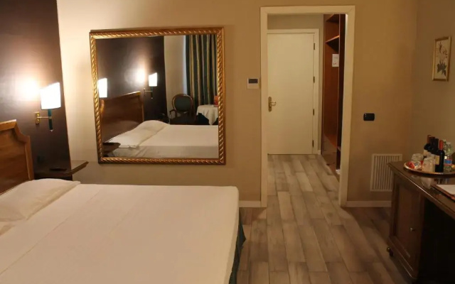 Hotel Don Carlo