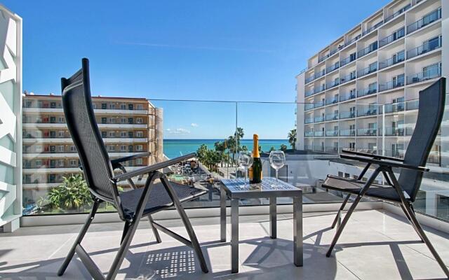 Carihuela Suites