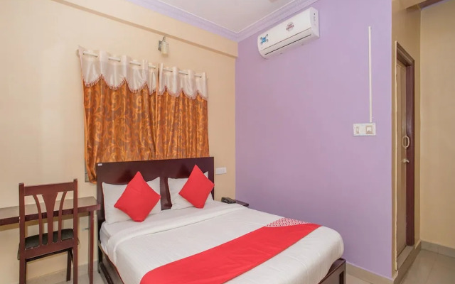 OYO 10450 Breeze inn