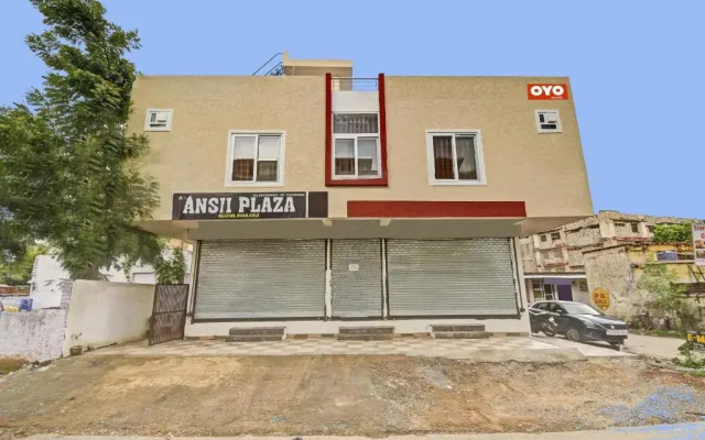 Oyo Flagship 92422 Hotel Ansh Plaza