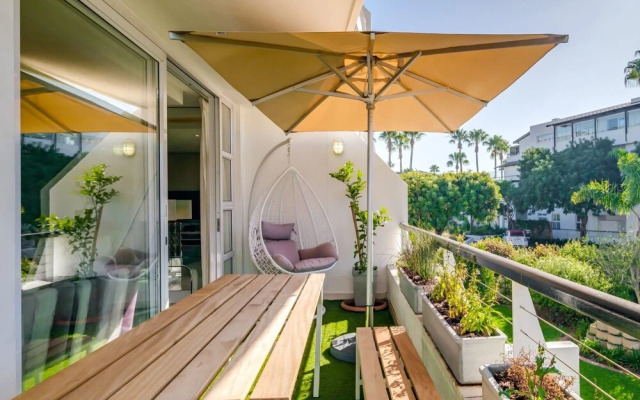 Elegant Apartment at the Waterclub Amani Views