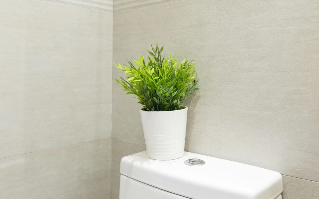 Lovely & Quiet City Center Apartment