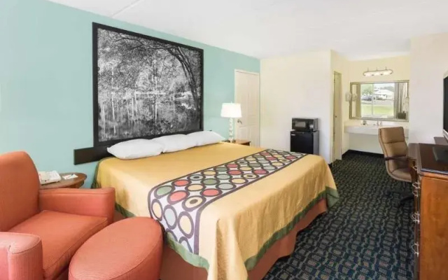 Super 8 by Wyndham Kingsland