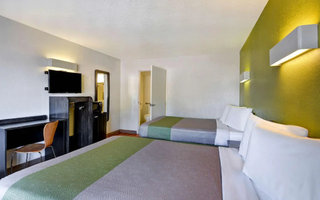 Motel 6 Destin, FL