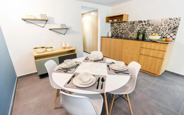 NIU Modern & Centric Lofts