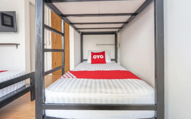 OYO 820 Labkoff Cafe and Hostel