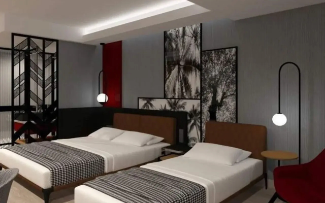 Arnor De Luxe Hotel