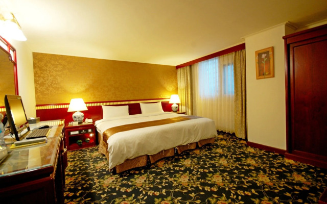 Kiwi Express Hotel Mrt Wen Xin Feng Chia Branch 1