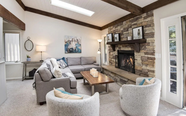 H1 Meadow Creek Condominiums 3 Bedroom Condo