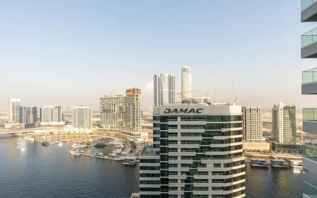 Elegant 1BR Apt Near Down Town