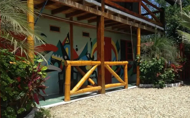 Pop House Montañita