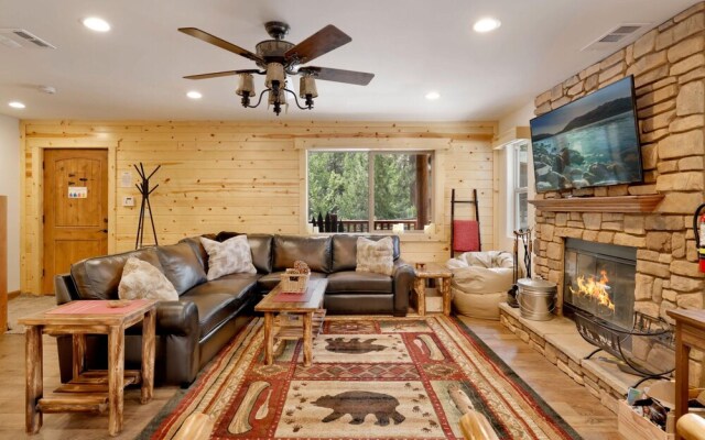 Ashwood Retreat #2050 by Big Bear Vacations