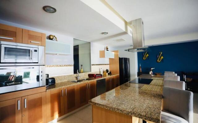 Beachfront Peninsula Puerto Vallarta