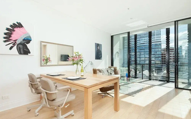 Stunning Potts Point Apartment