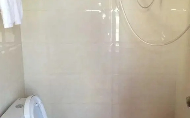 Mordaga Dongzeyuan Hotel