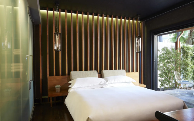 The Hollywood Roosevelt