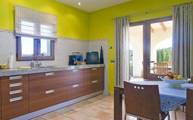 Villa - 3 Bedrooms with Pool and WiFi - 106443