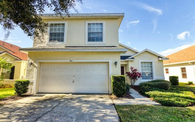 Clifford's Pinewood Estates Vacation Home