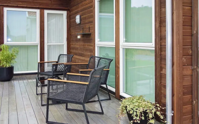10 Person Holiday Home in Lyngdal