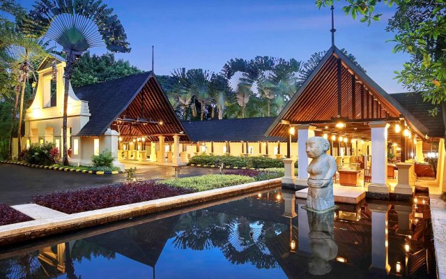 Novotel Bogor Golf Resort & Convention Center