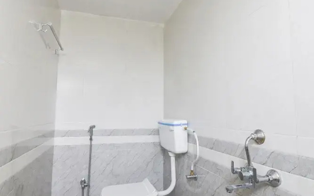 Fabhotel Keshava executive - Nr Mahadji Shinde chhatri