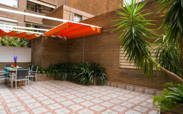 Apartment With Large And Private Terrace