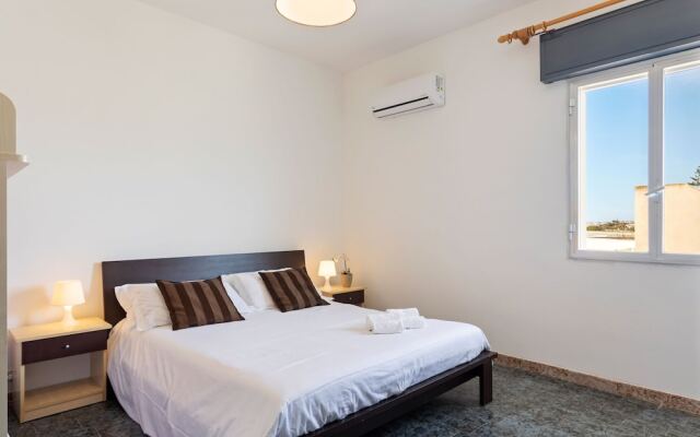 Pleasant Holiday Home in Donnalucata near Spiaggia Micenci