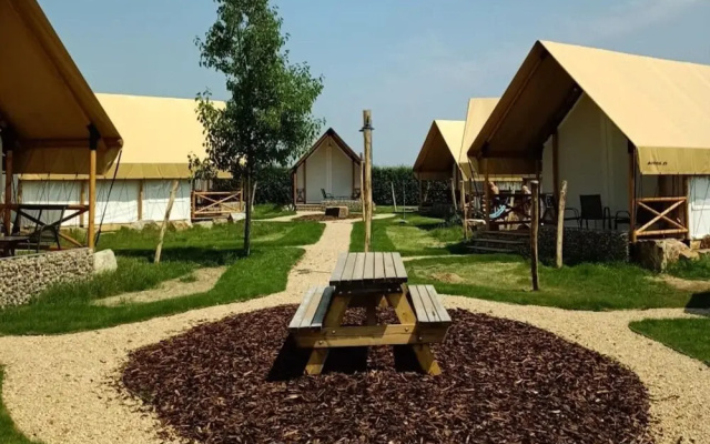 Safari Tent With Bathroom, 9 km From Maastricht