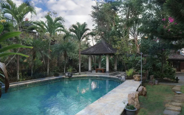 Rumah Hoo Guest House