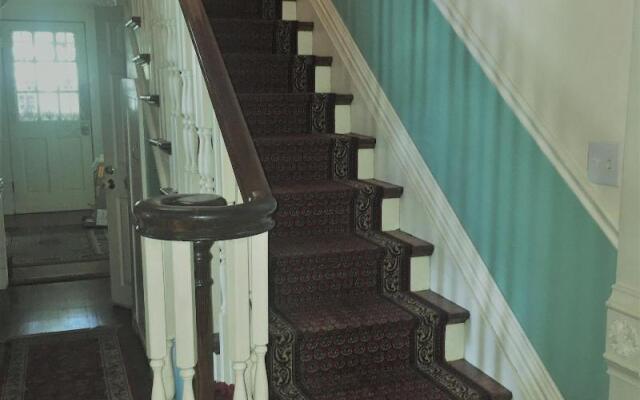 Woldert-Spence Manor