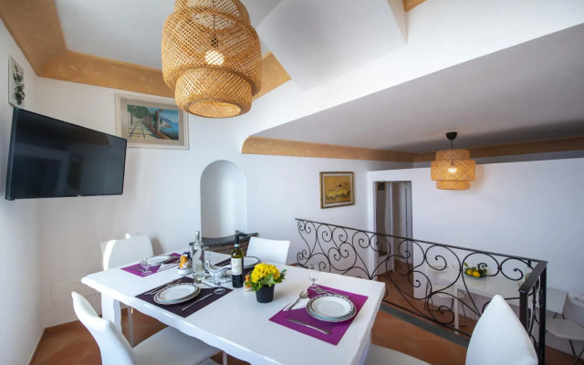 Villa Cimino - Central Villa Stunning Sea View