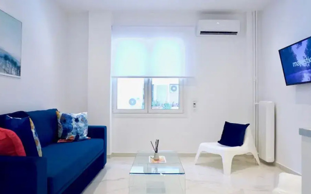 Chill Minimal Apt in Athens