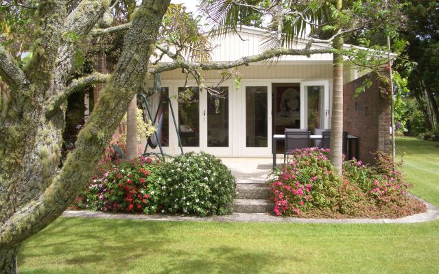 Pateke Lodge