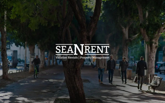 Stylish 2BR Apartment with Balcony and Urban View