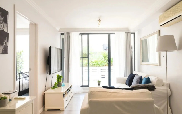 Peaceful Oasis in Randwick With Private Garden Patio