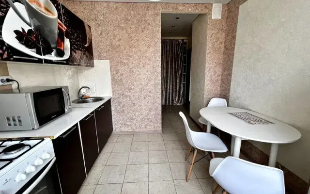 Rent House on Entuziastov street, 48