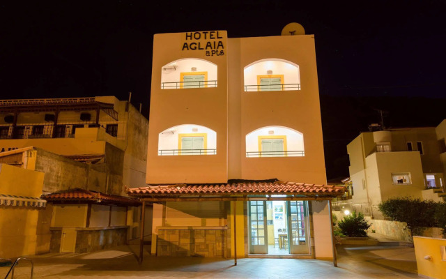 Aglaia Apartments & Studios