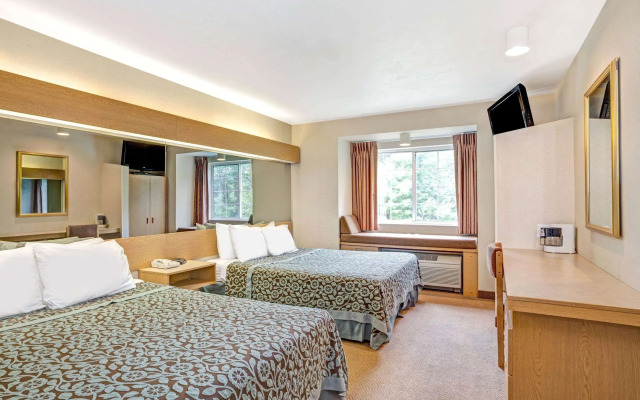 Days Inn by Wyndham Sturbridge