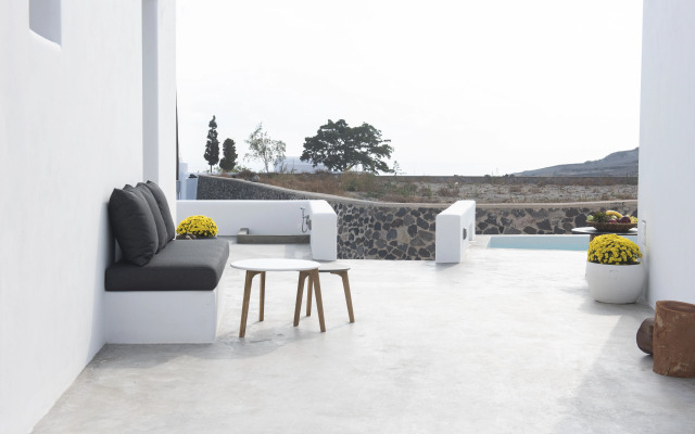 White Orchid Luxury Suites