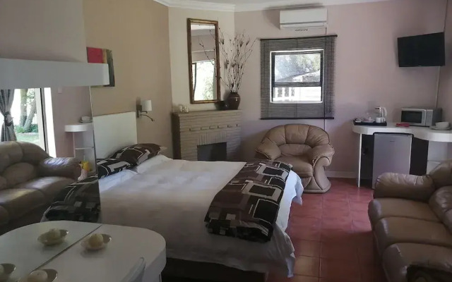 Thatchers Guest Rooms