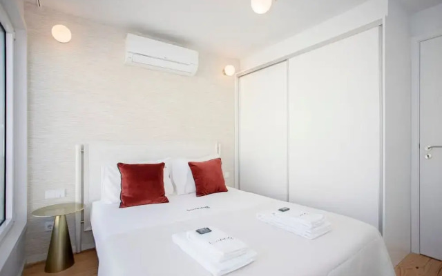 Liiiving in Porto-modern Glam Rooftop Apartment