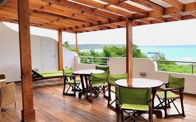 Bay View House