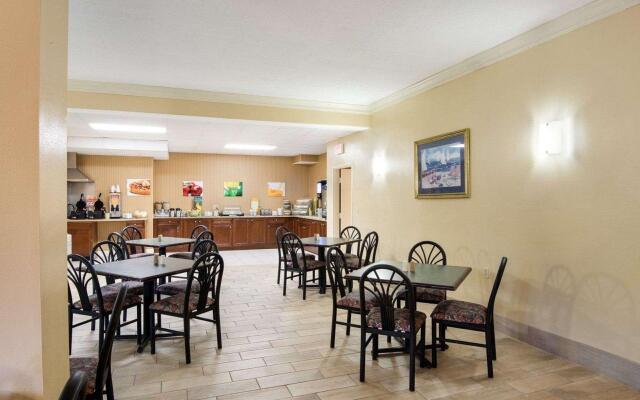 Country Inn & Suites by Radisson Rehoboth Beach - Dewey