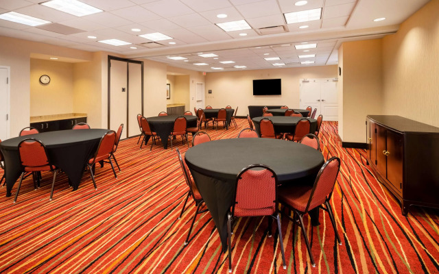 Hampton Inn Covington, GA