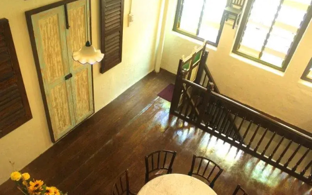 Campbell Antique Hotel & Cafe