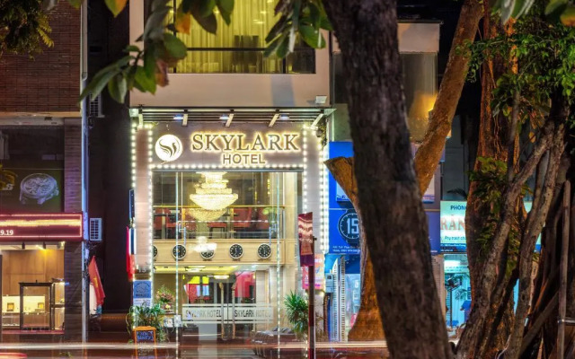 Skylark Hotel