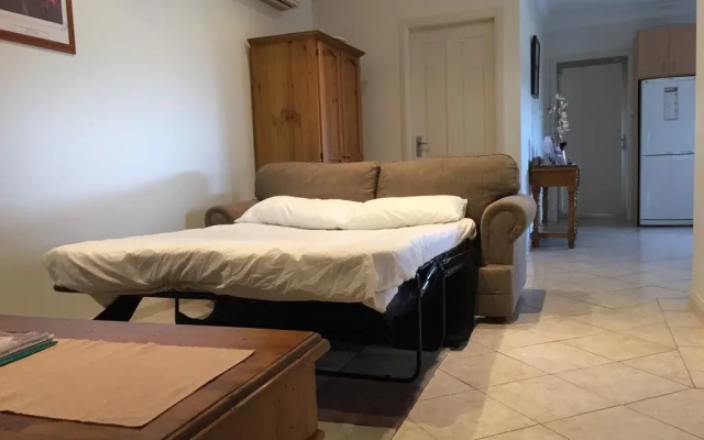 Robin Hill Retreat