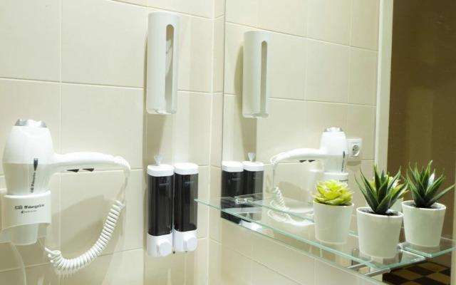 RentalSevilla Precioso apartamento 4 habitaciones en la Maestranza