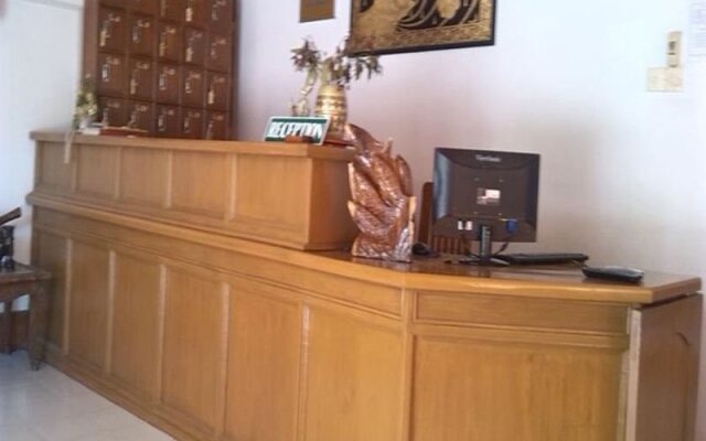Lawkanat Hotel