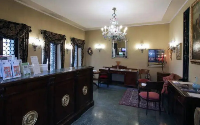 Boutique Apartment San Moise